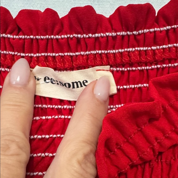 Eesome Red Ruffled Top - Picture 4 of 5